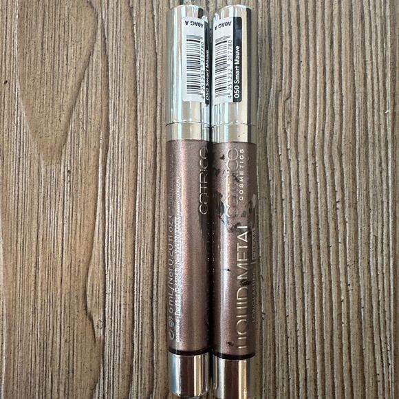 Lot of 2 Catrice Liquid Metal Long-lasting Cream,  Smart Mauve - Picture 1 of 2
